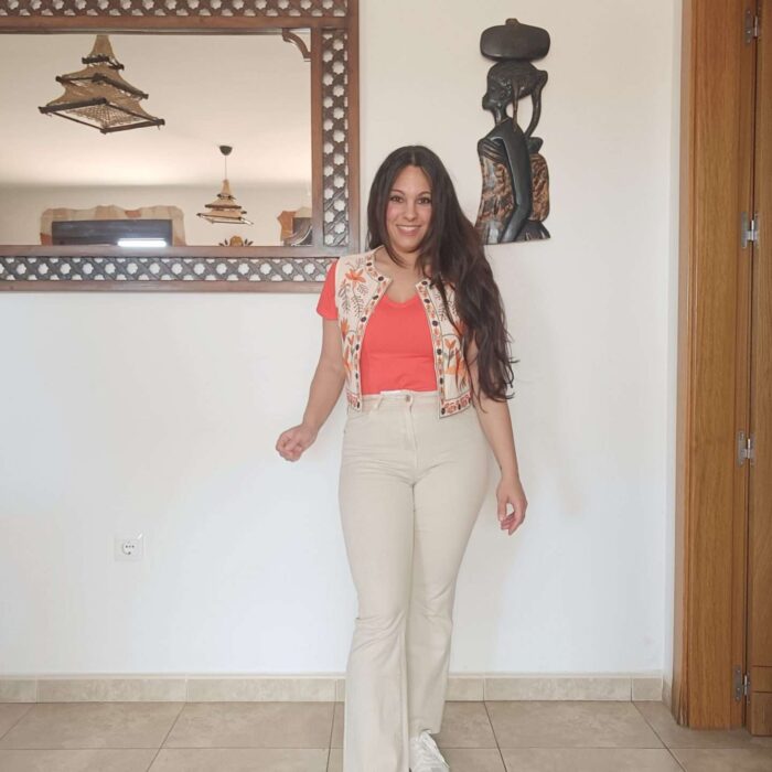 Pantalón campana beige